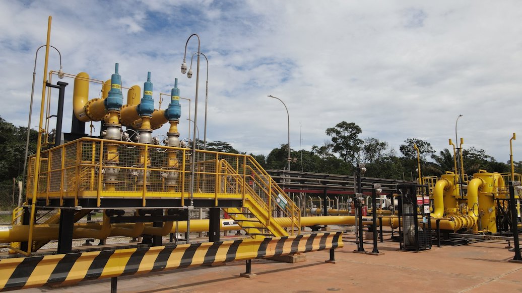 Structures of the natural gas project at Alunorte